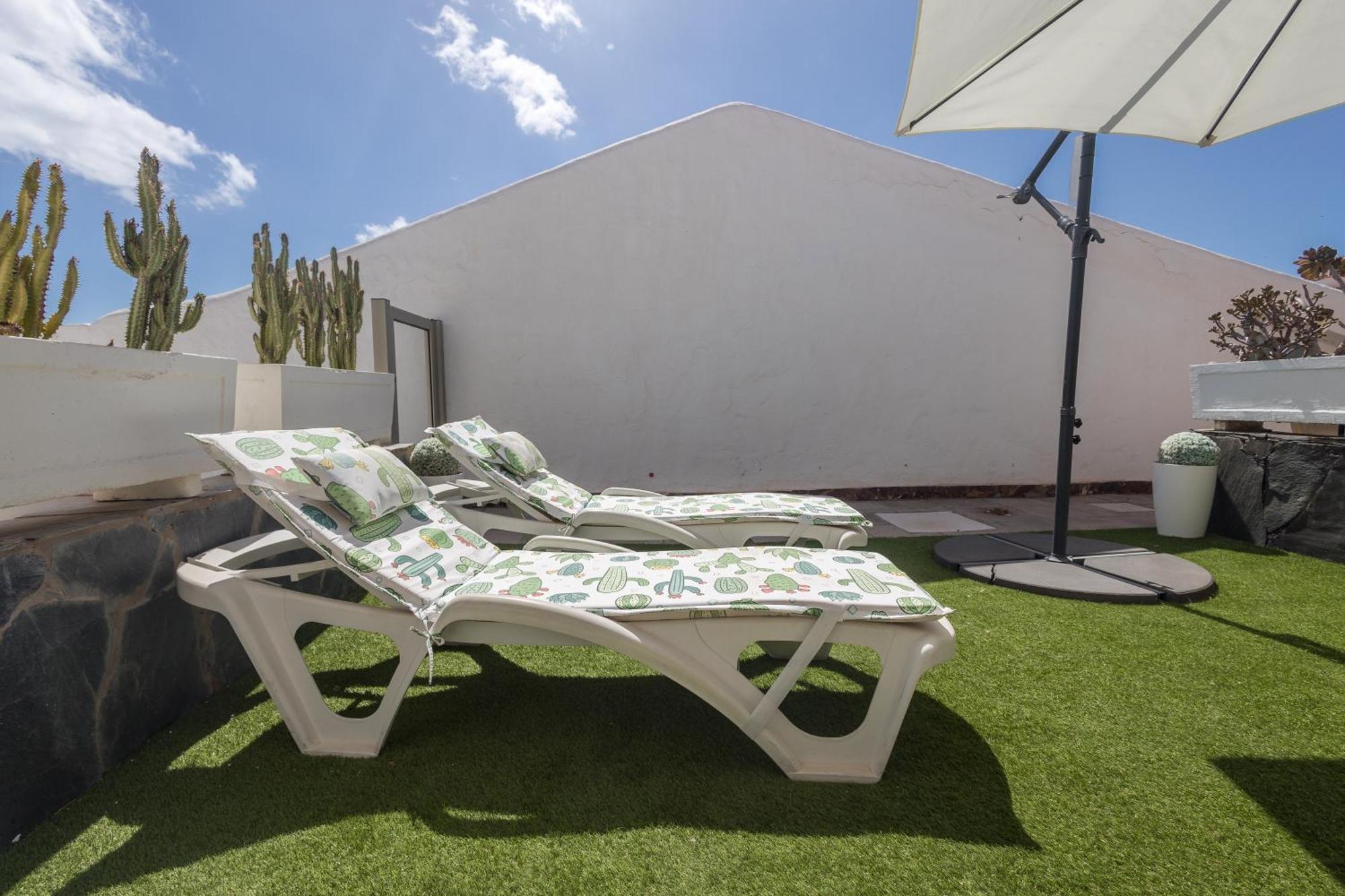 Playa Del Aguila Bungalow Con Terraza Solarium マスパロマス エクステリア 写真